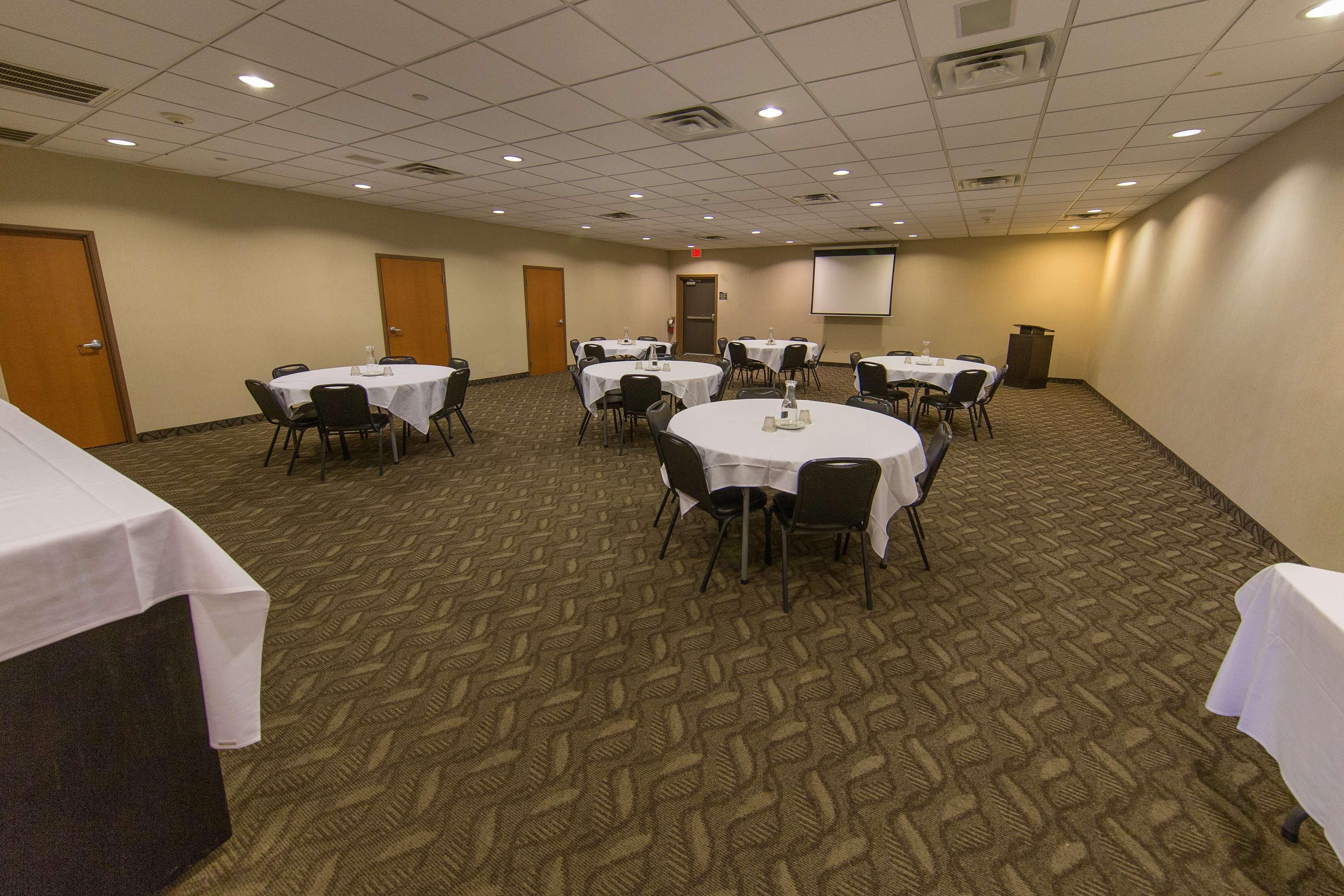 Rodeway Inn Portage Bagian luar foto