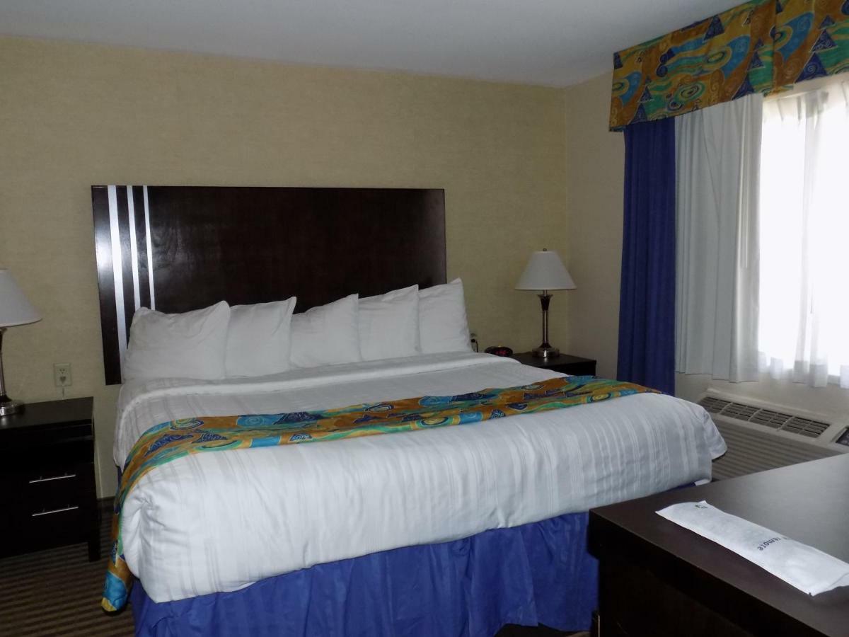 Rodeway Inn Portage Bagian luar foto